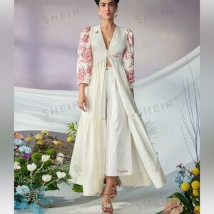 NEW maxi Frida shirt with small zipper closure, size L